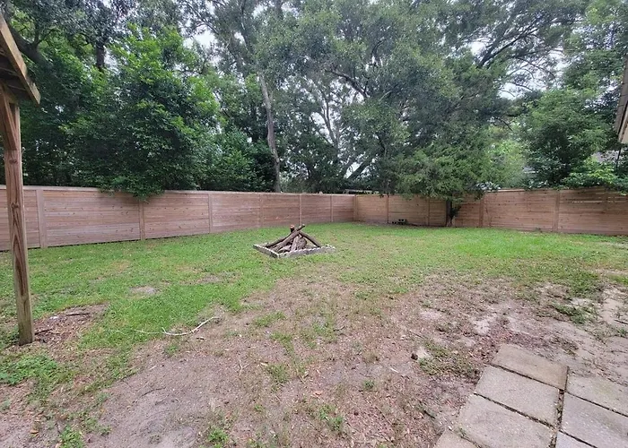 Cozy 2bd-1ba Minutes To Downtown And Nas