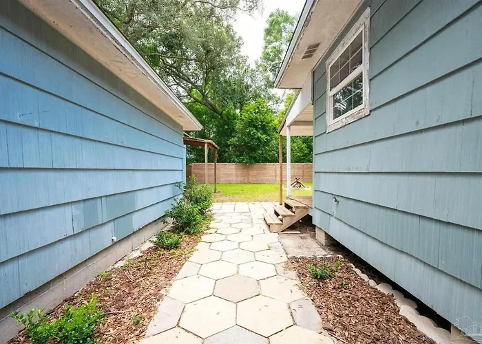 Holiday home Cozy 2bd-1ba Minutes To Downtown And Nas *